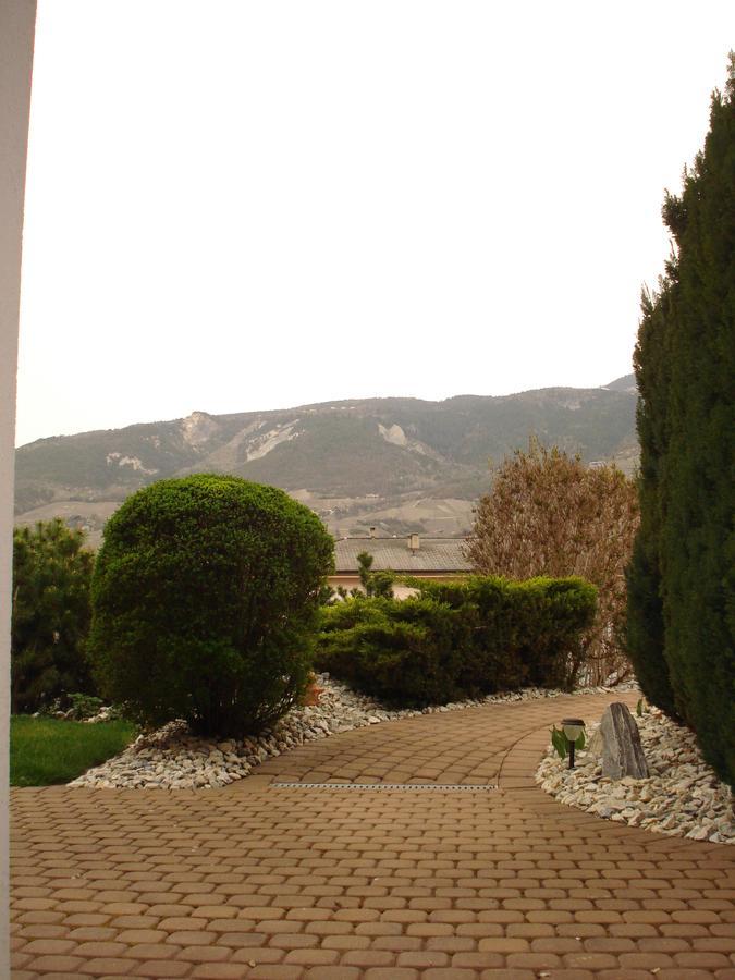 Ferienwohnung Lenggenhager Plantzette Sierre Bagian luar foto